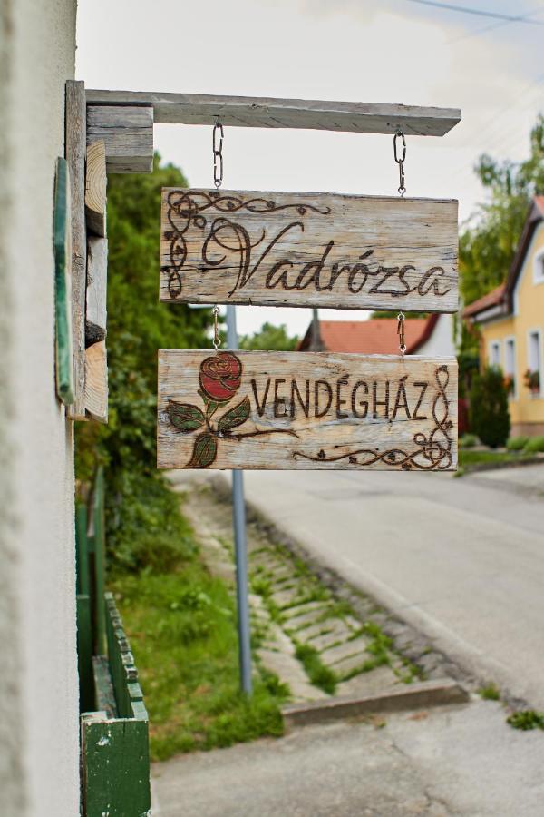 Vadrozsa Vendeghaz Racalmas Konuk evi Dış mekan fotoğraf